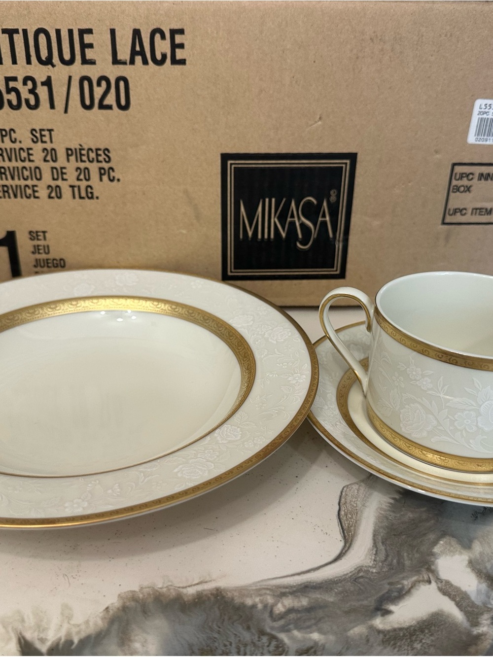 NEW in Box Mikasa Antique Lace 20 Pc China Set Gold Trim Vintage Tea Set